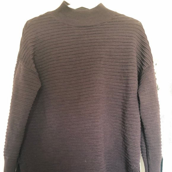 Max Studio Sweater - Picture 1 of 1